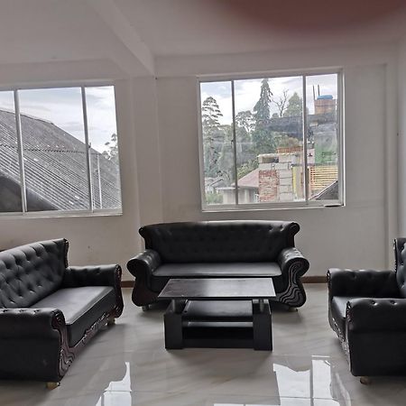 Traveler'S Choice Hotel Nuwara Eliya Exterior photo